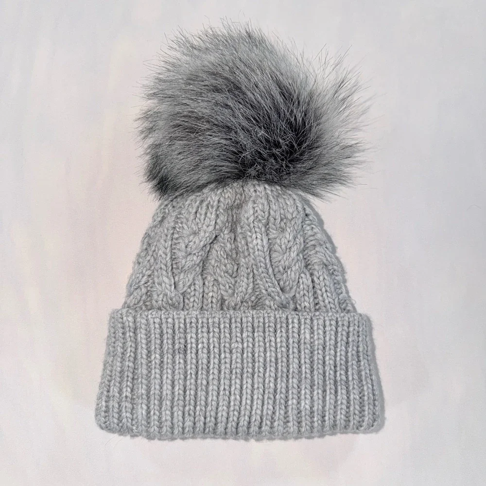 The North Face Beanie Kids One Size Grey Cable Knit Faux Fur Pom Pom Hat